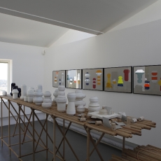 POSITIFS / DISPOSITIFS, François Dumas „Superimposedvase“, galerie nouvelle, villa Noailles, copyright Olivier Amsellem - villa Noailles, 2011