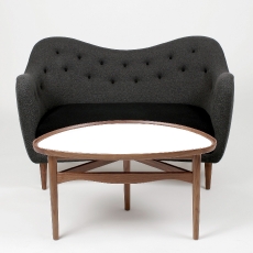 Wohnkultur66, Onecollection, Finn Juhl „46 Sofa und Eyetable“