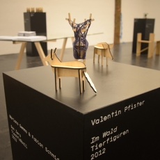 KKAARRLLs für echtwald in der Temporary Gallery, Foto: Burat