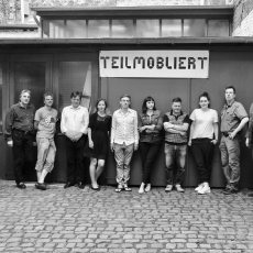 © Teilmöbliert